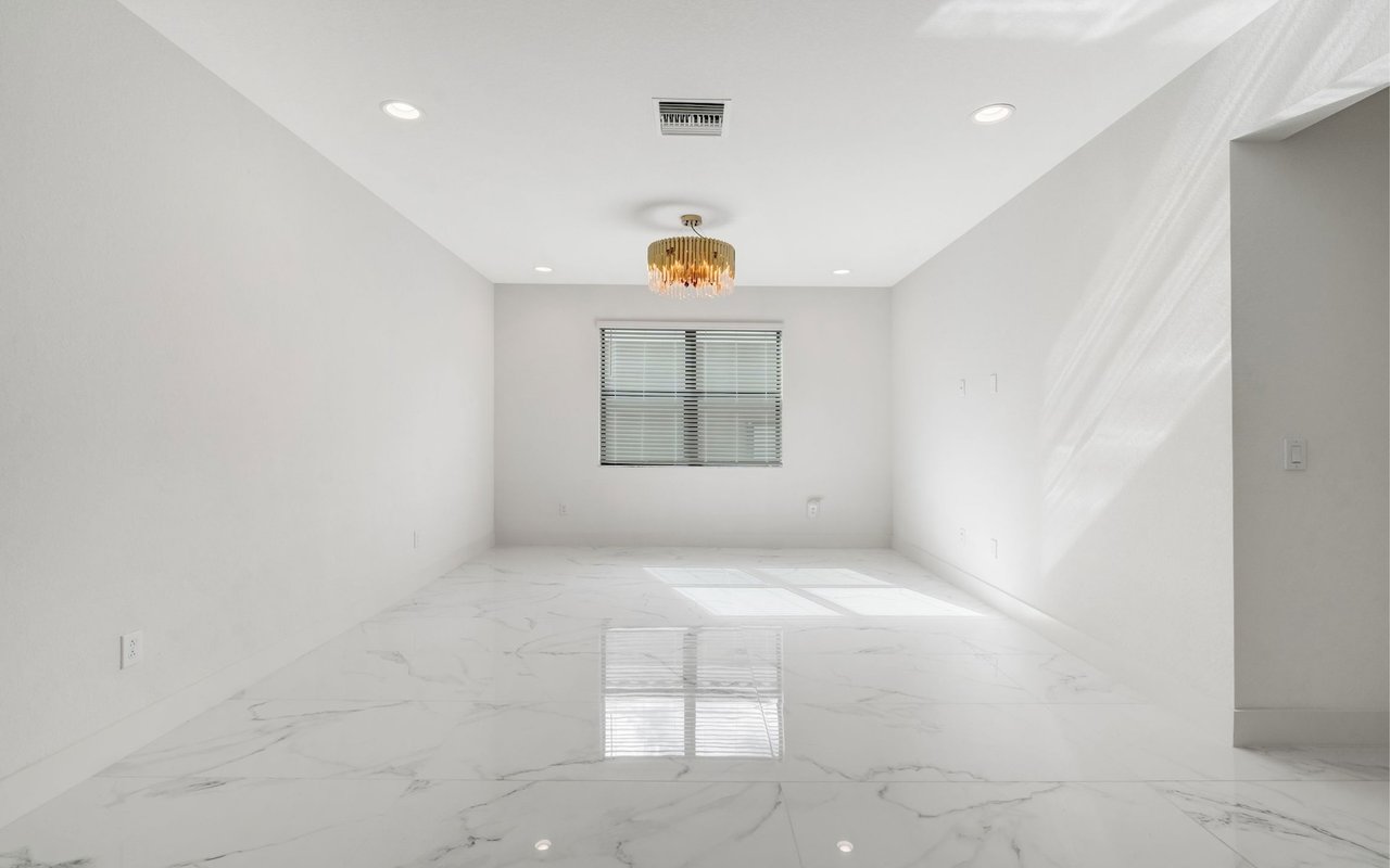 11604 Meadowrun Cir