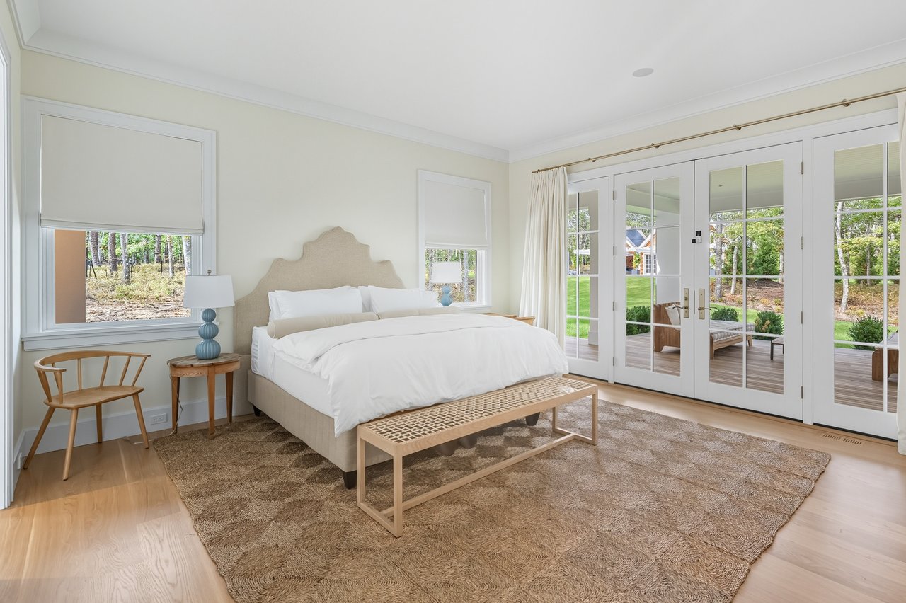 417 Edge of Woods Road