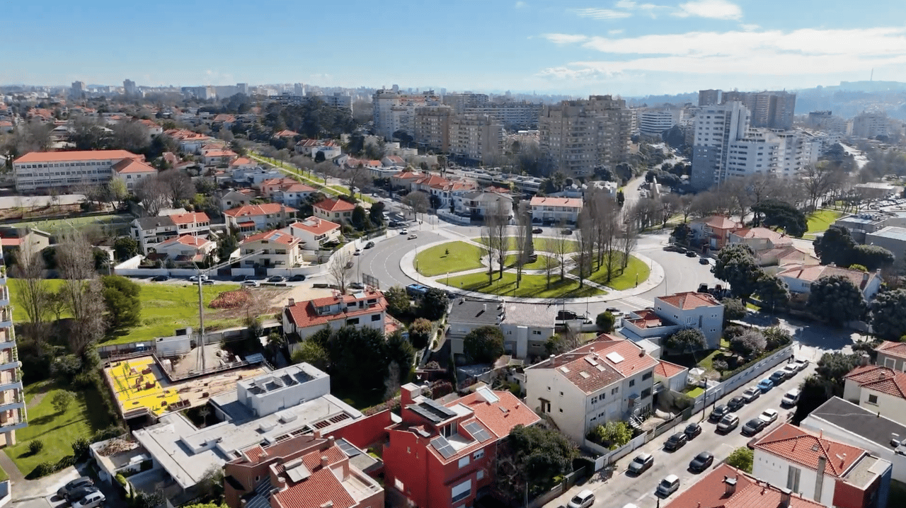 Luxury Four-Story Home in Foz do Douro, Porto with Ocean Views and Beach Proximity
