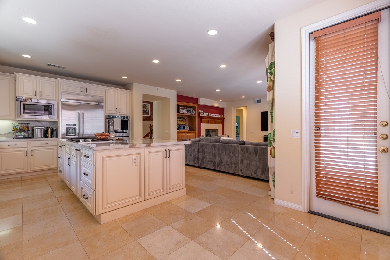 4314 Via Cerritos