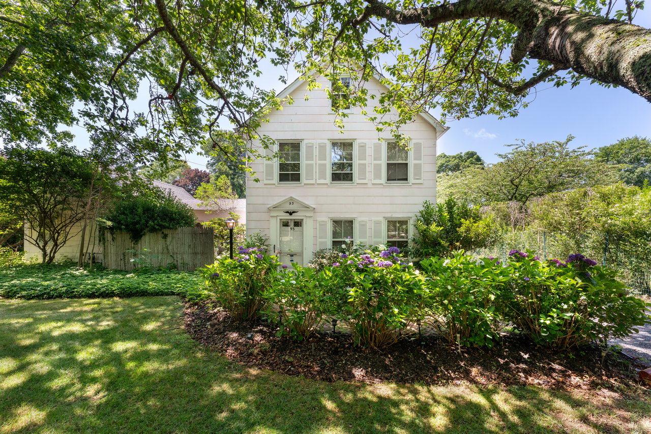 93 Buell Lane, East Hampton
