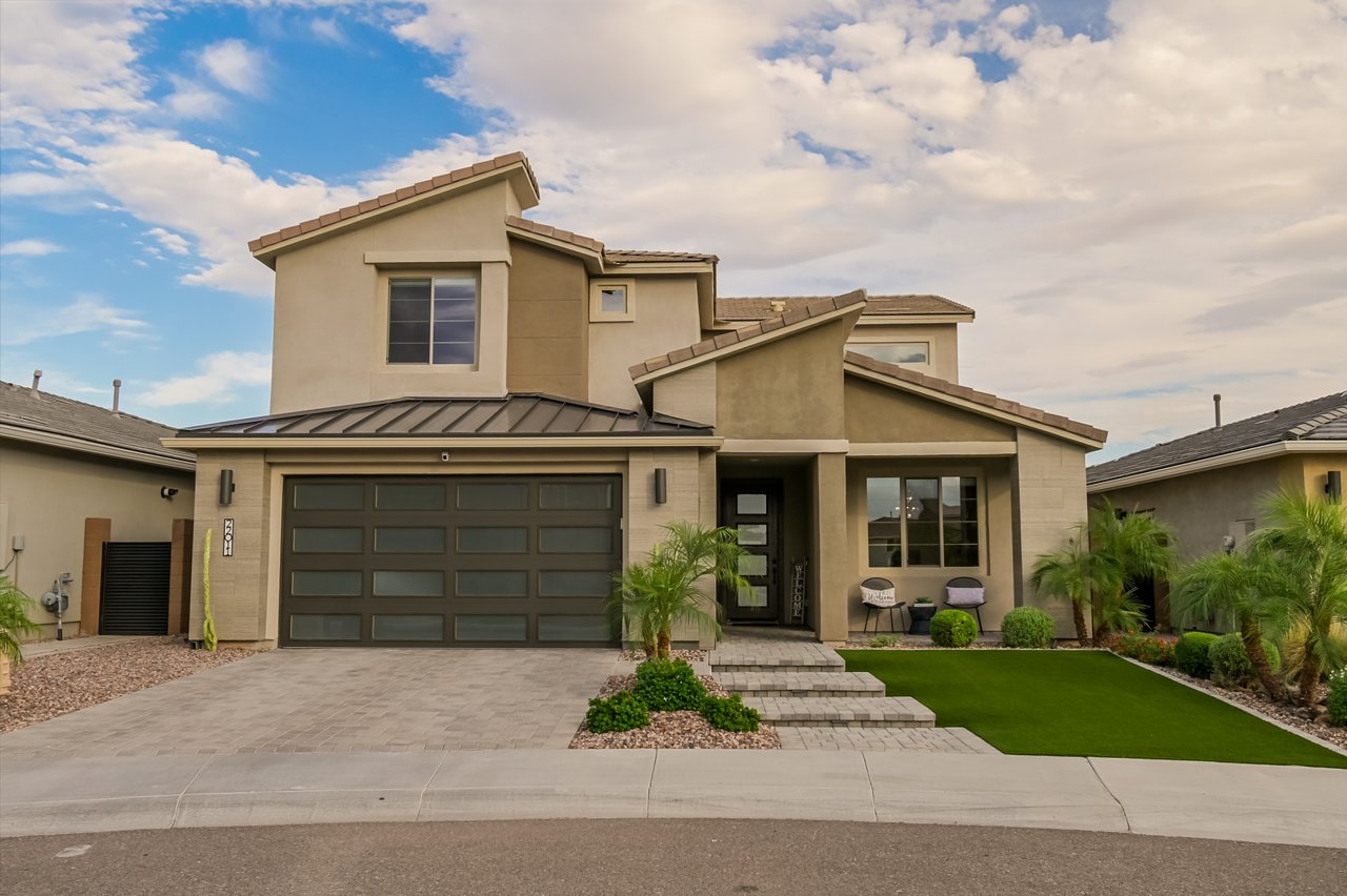 22011 North 34th Way