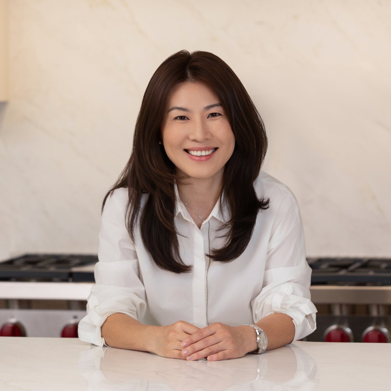 Deborah Song Kirkland, WA Real Estate Agent Headshot
