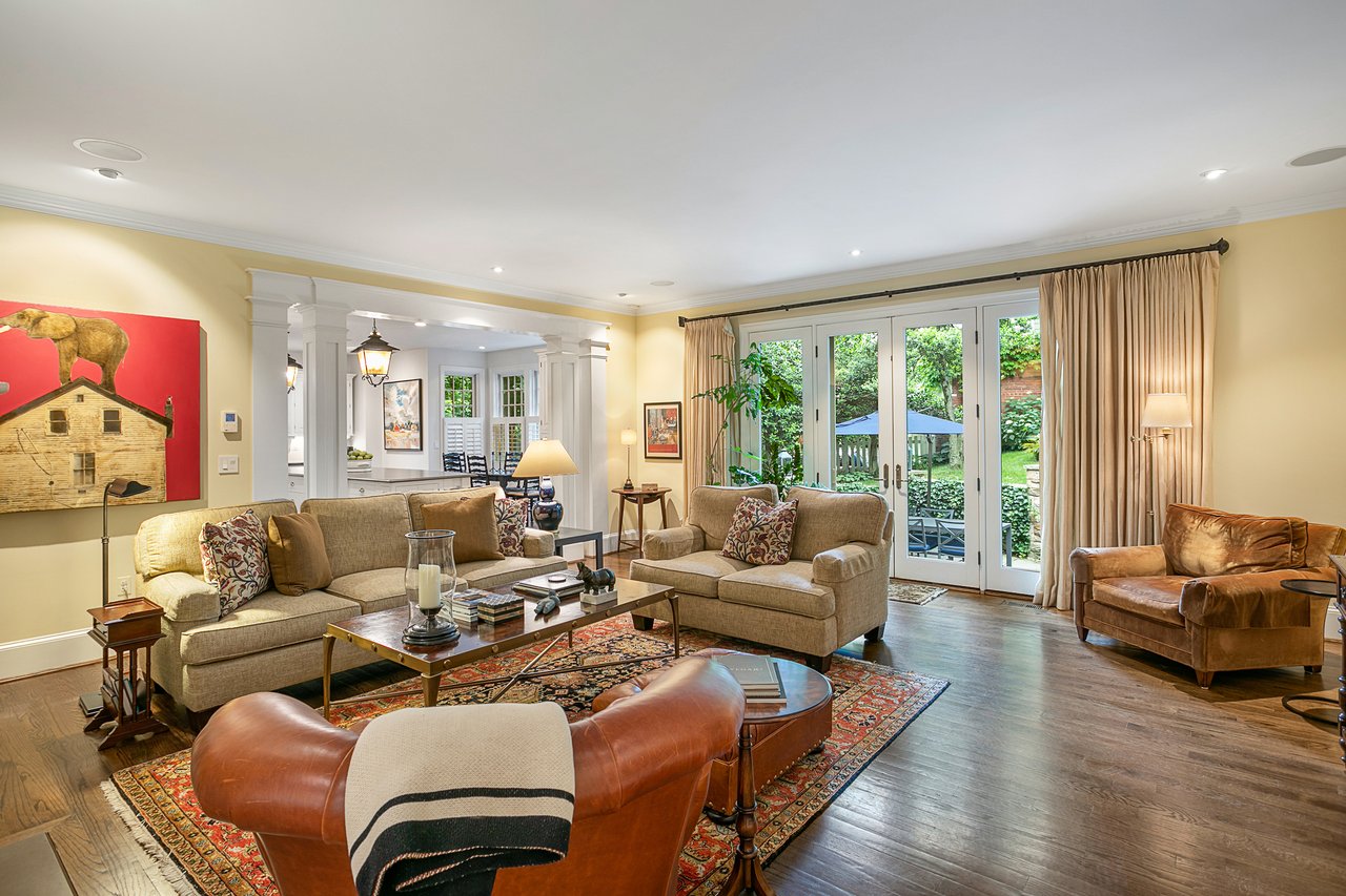 5025 Linnean Ave NW, Washington, DC 20008