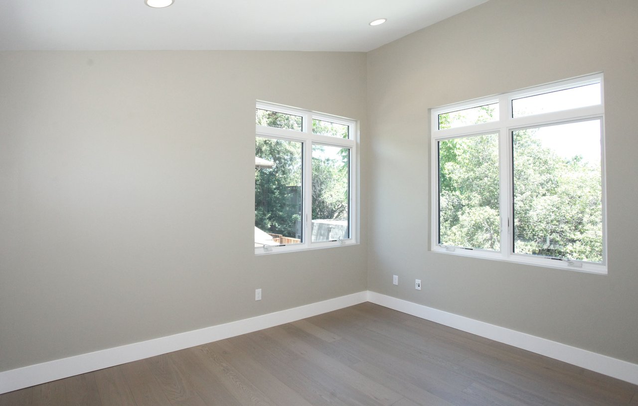 145 Hawthorne