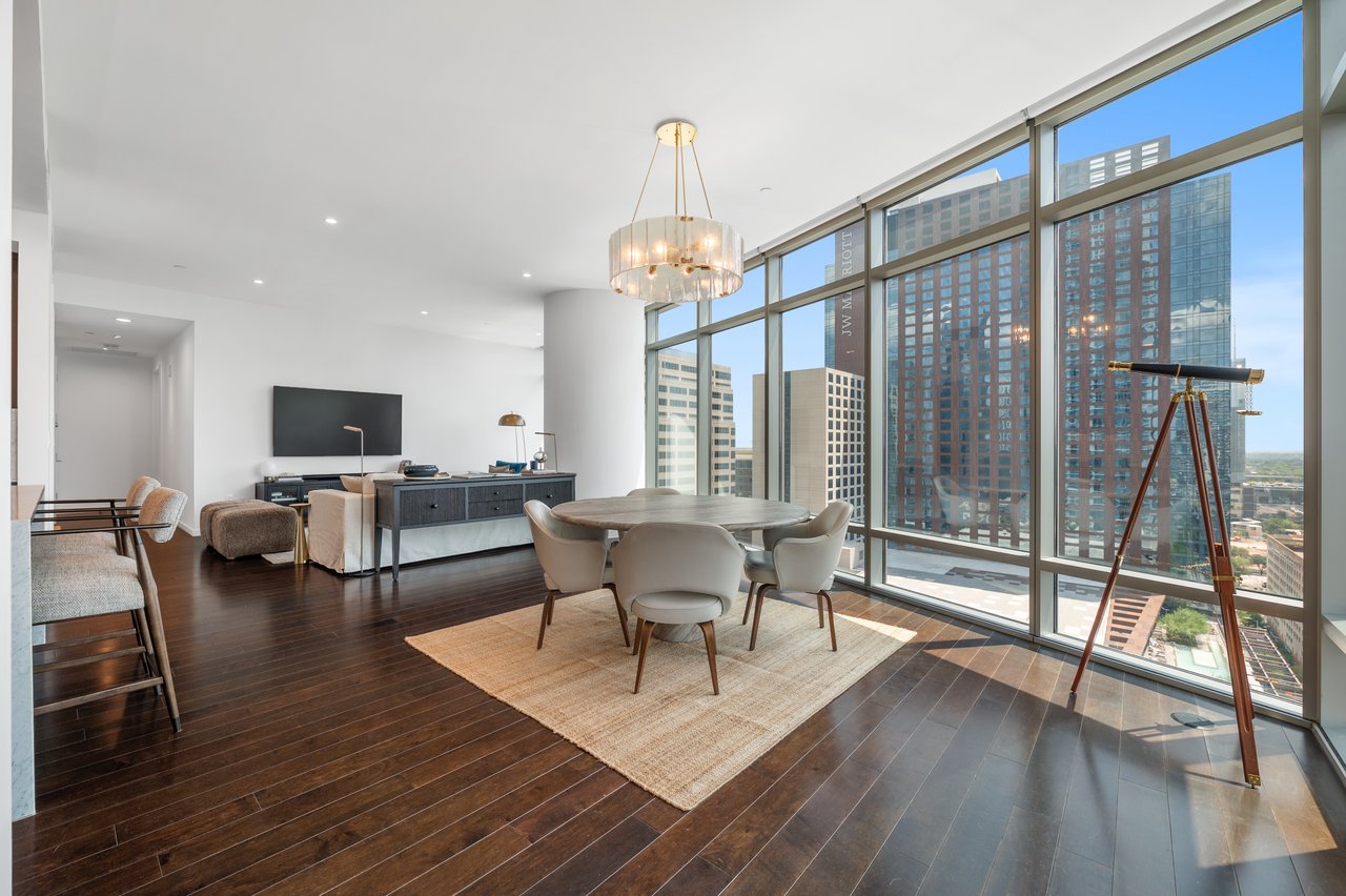 200 Congress Avenue #19F