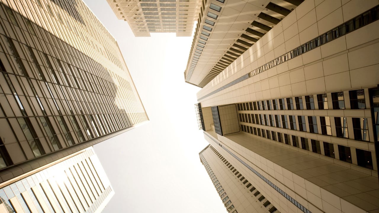 When Is the Right Time to Start Investing in Real Estate? Let’s Break It Down.