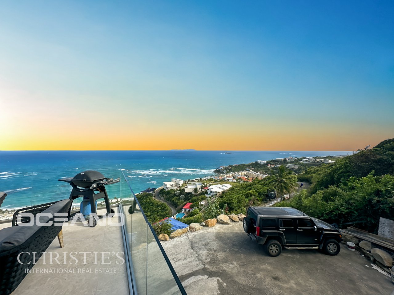 MODERN VILLA WITH SPECTACULAR VIEW -NEWLY BUILT