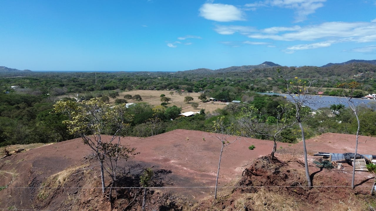 La Flora – An Exclusive Collection of 13 Estate Homesites - Huacas 