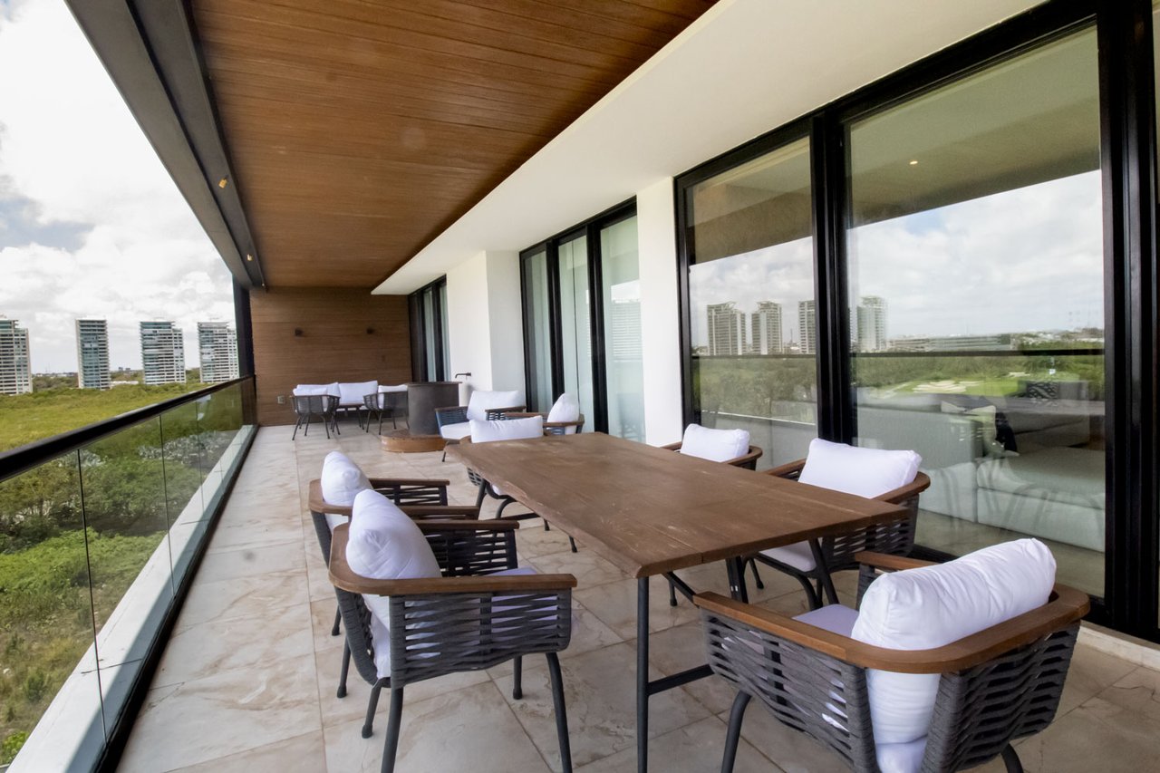 Penthouse | Antaal