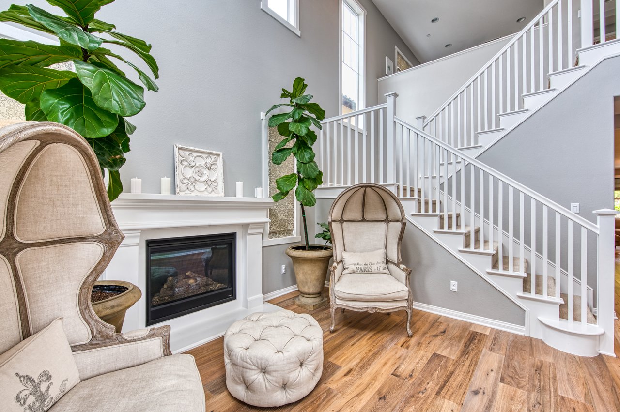 9 Farra Street