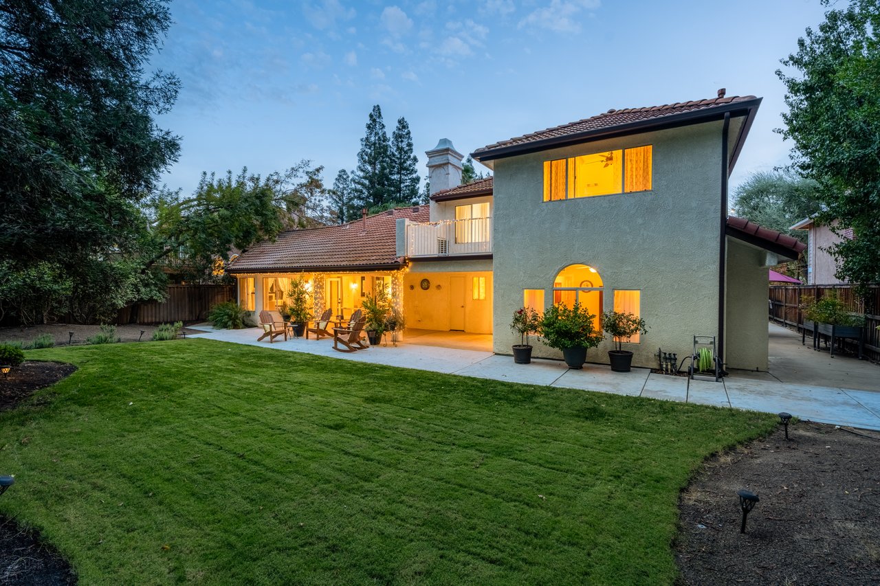 841 E Country View Circle