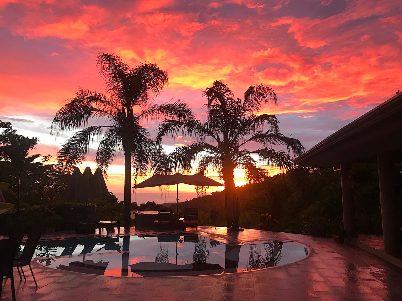 CASA TRANQUILA IN LAGUNAS – HOME, GUEST SUITE, SALON, AND GARAGE WITH WORKSHOP