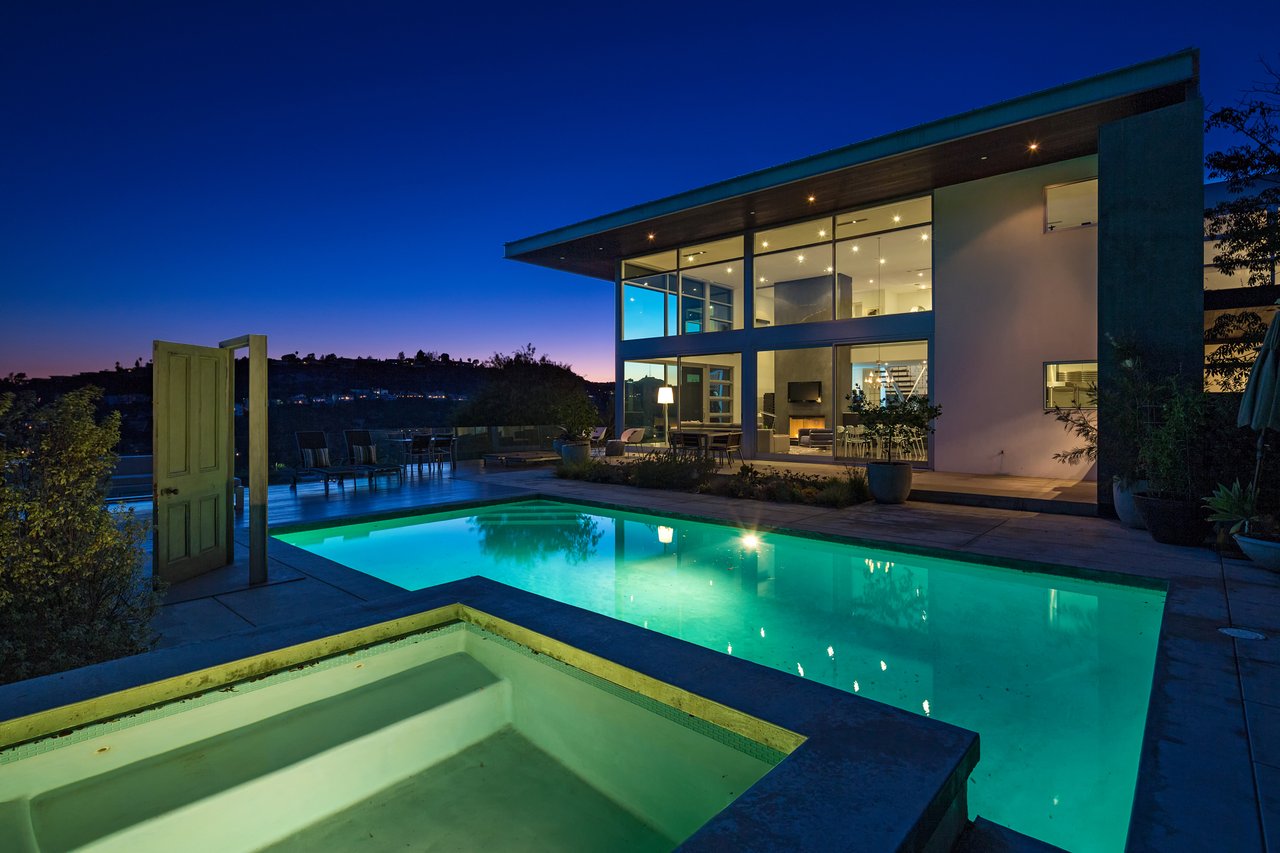 2651 Nichols Canyon Rd