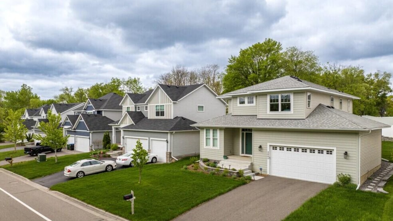 Selling a Home With a Mechanic's Lien in Minnesota: How to Clear It Before Closing