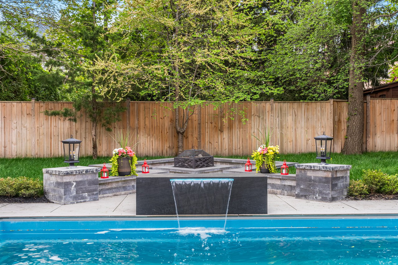148 Munro Boulevard