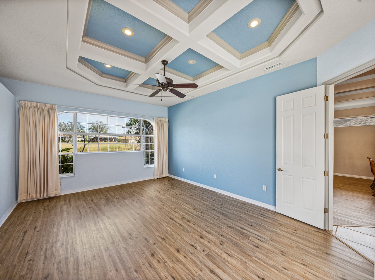 12333 WOODLANDS CIR
