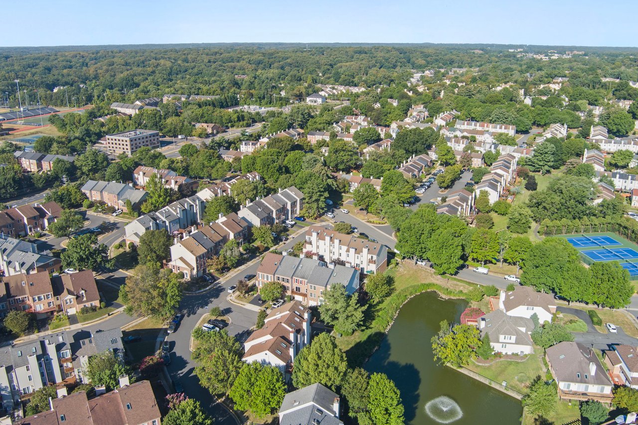 Best of Alexandria Living – 6540 River Tweed Lane