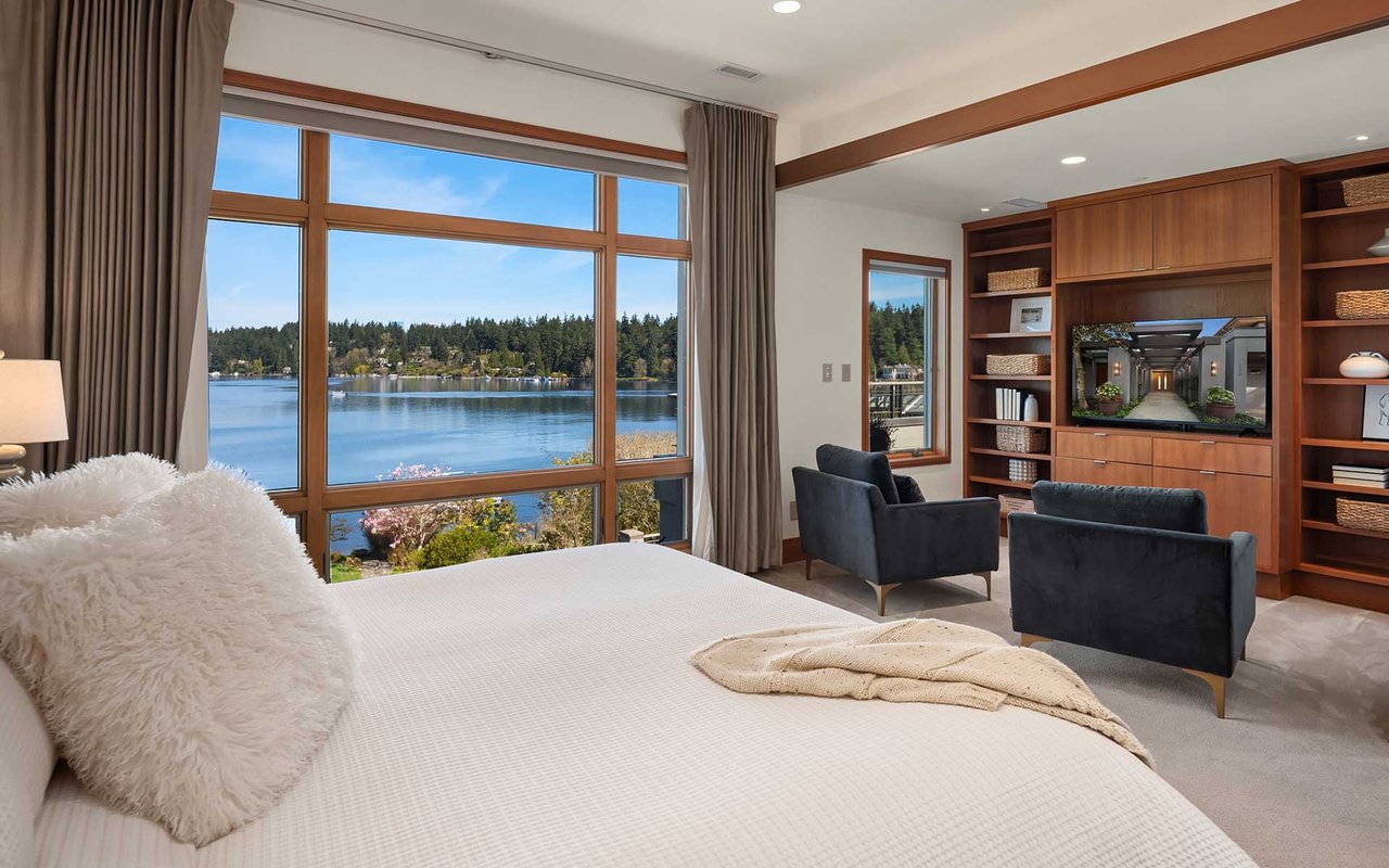 Northwest Contemporary Style on Mercer Island’s Cherished North End