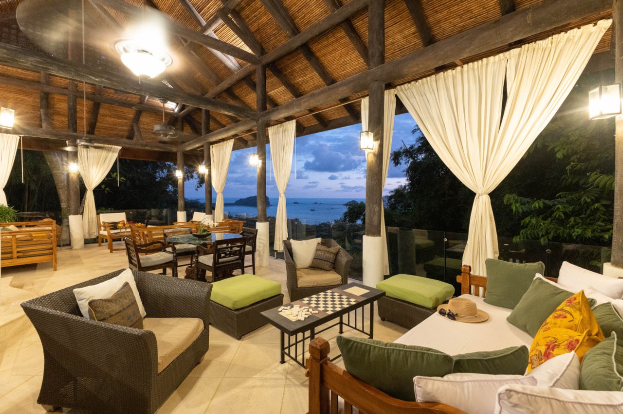 Casa Vista Azul