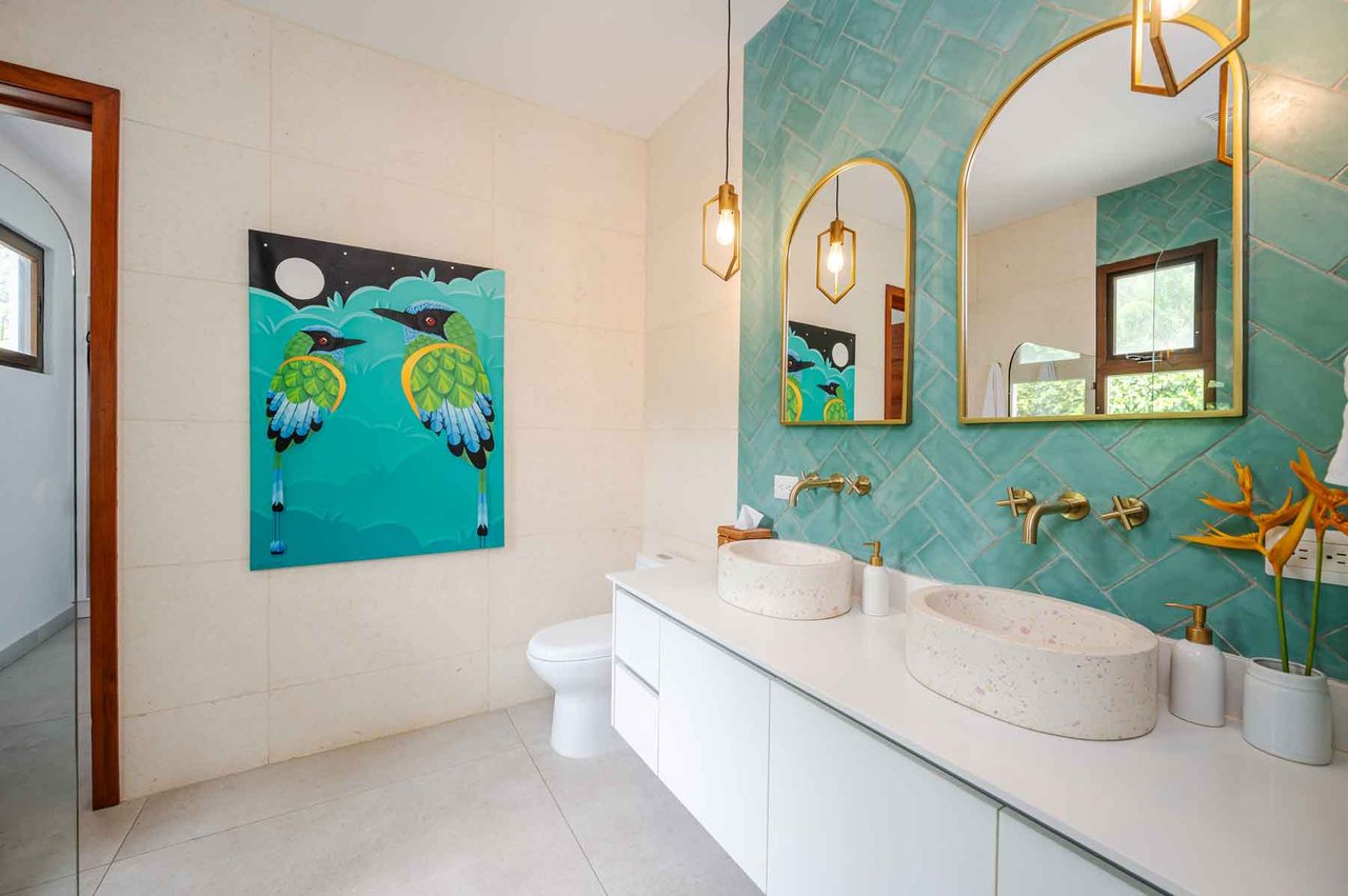 Las Golondrinas 32, Casa Luminosa | Modern Luxury Retreat Steps from Playa Bonita in Hacienda Pinilla