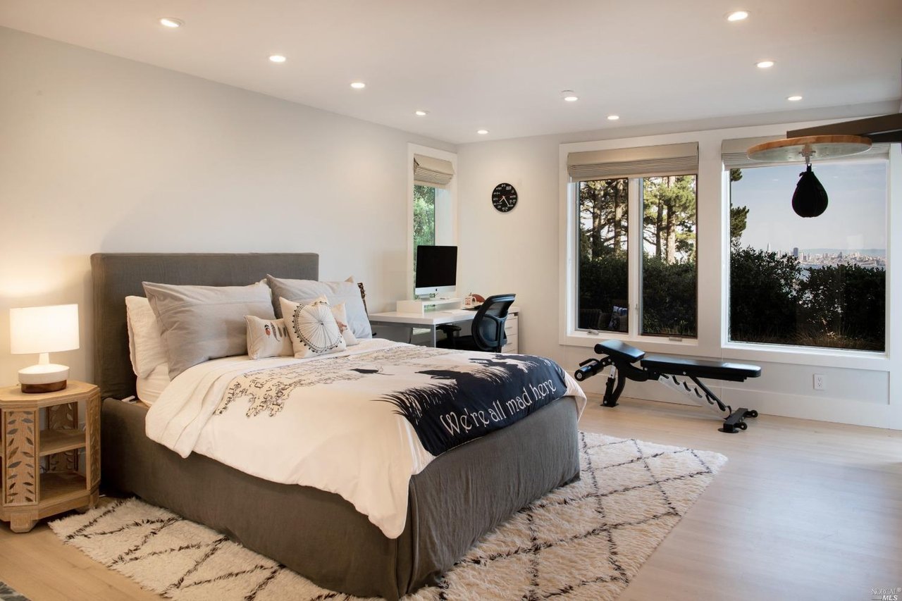 106 Mount Tiburon Rd
