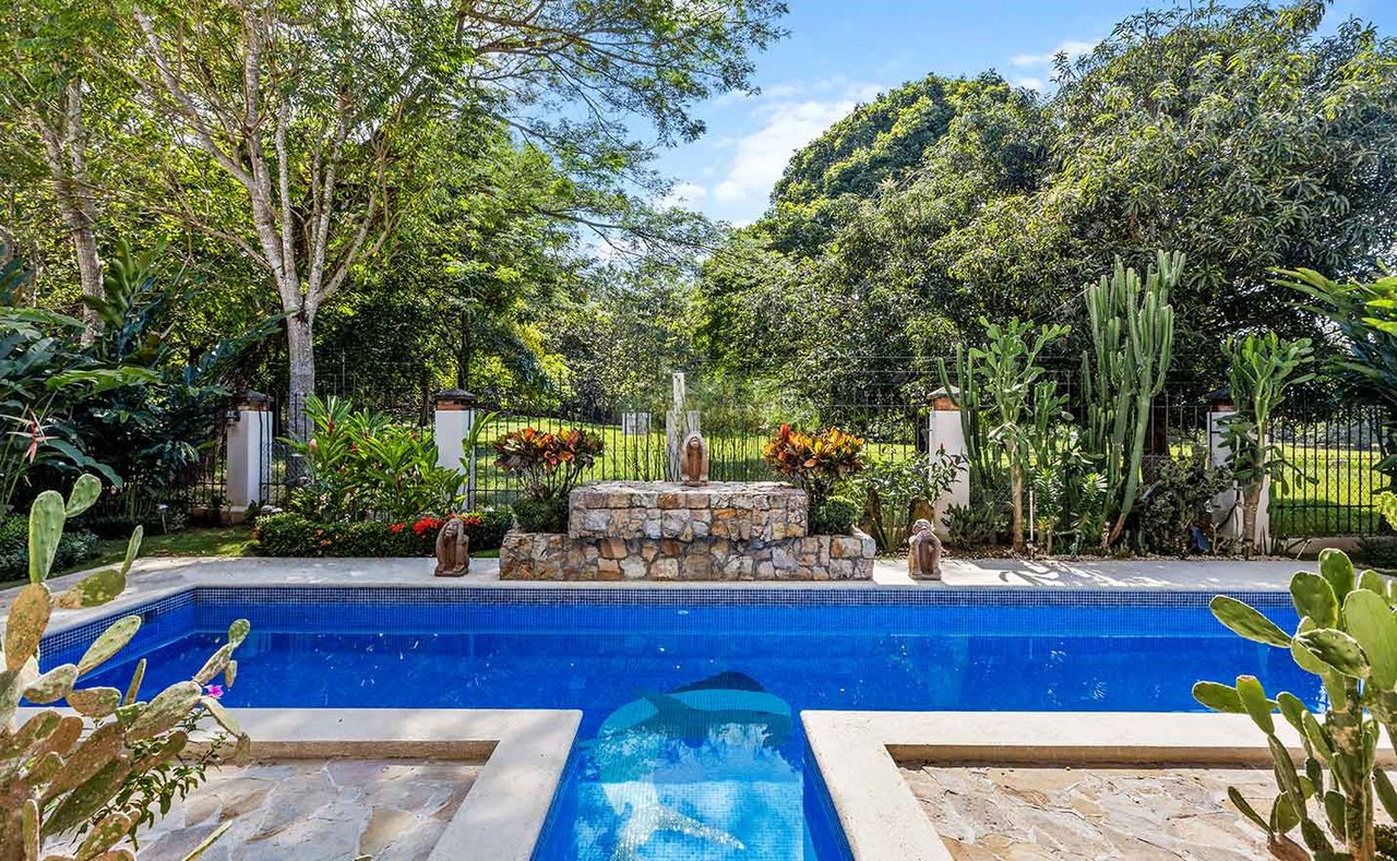 Private Luxury Estate Near Los Sueños Resort & Marina -La Estancia 