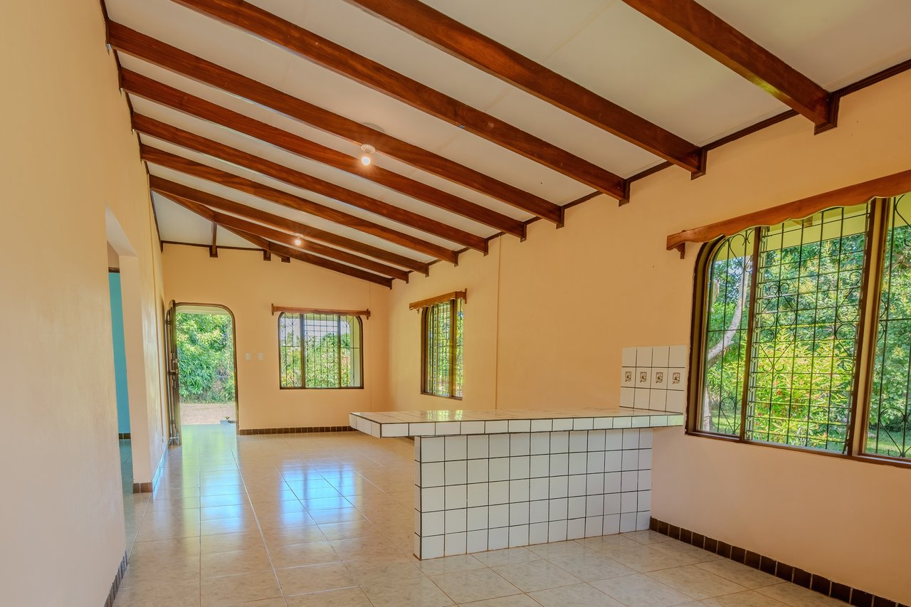 Vista Serena, beautiful House surrounded by nature in Villa Nueva de Quepos
