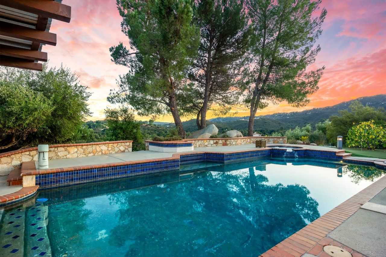 18590 Hombre Lane