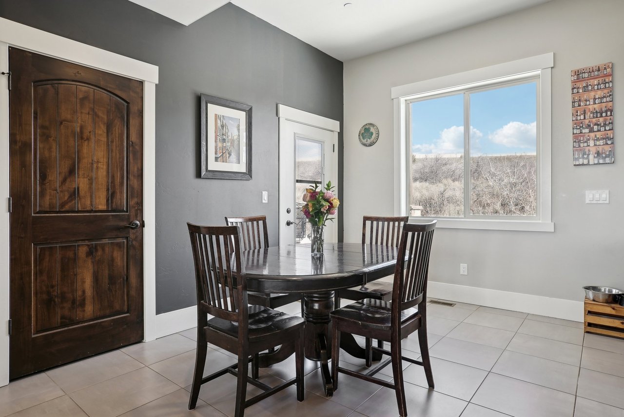 1713 E Viewside Cir