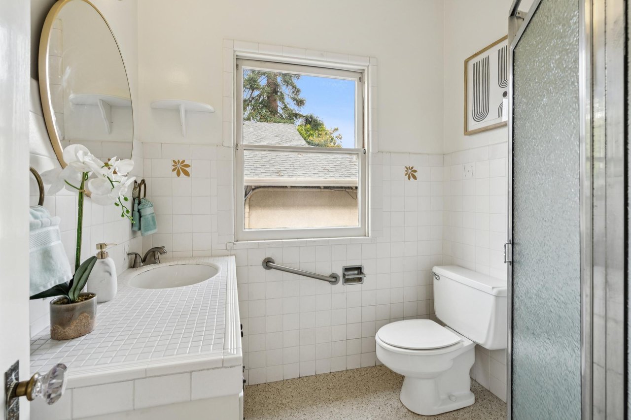 2120 & 2122 Encinal Avenue A & B 