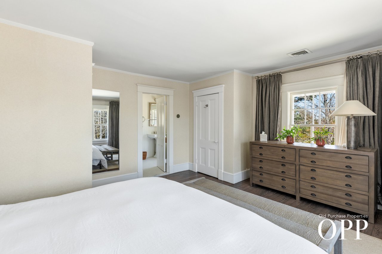 A MOVE-IN READY BELLPORT ORIGINAL