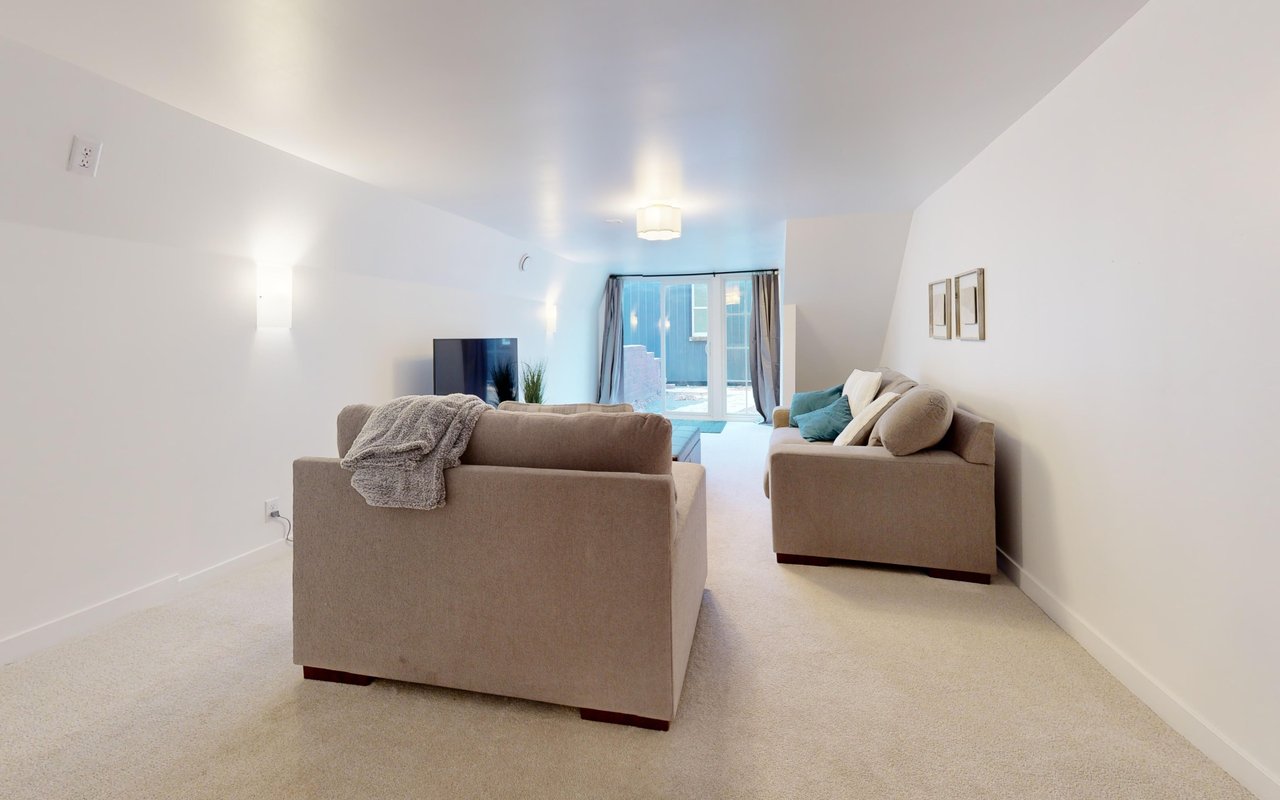 Empty Nesters: Top 5 Reasons Why It Could Be Wiser to Sell than To Renovate
