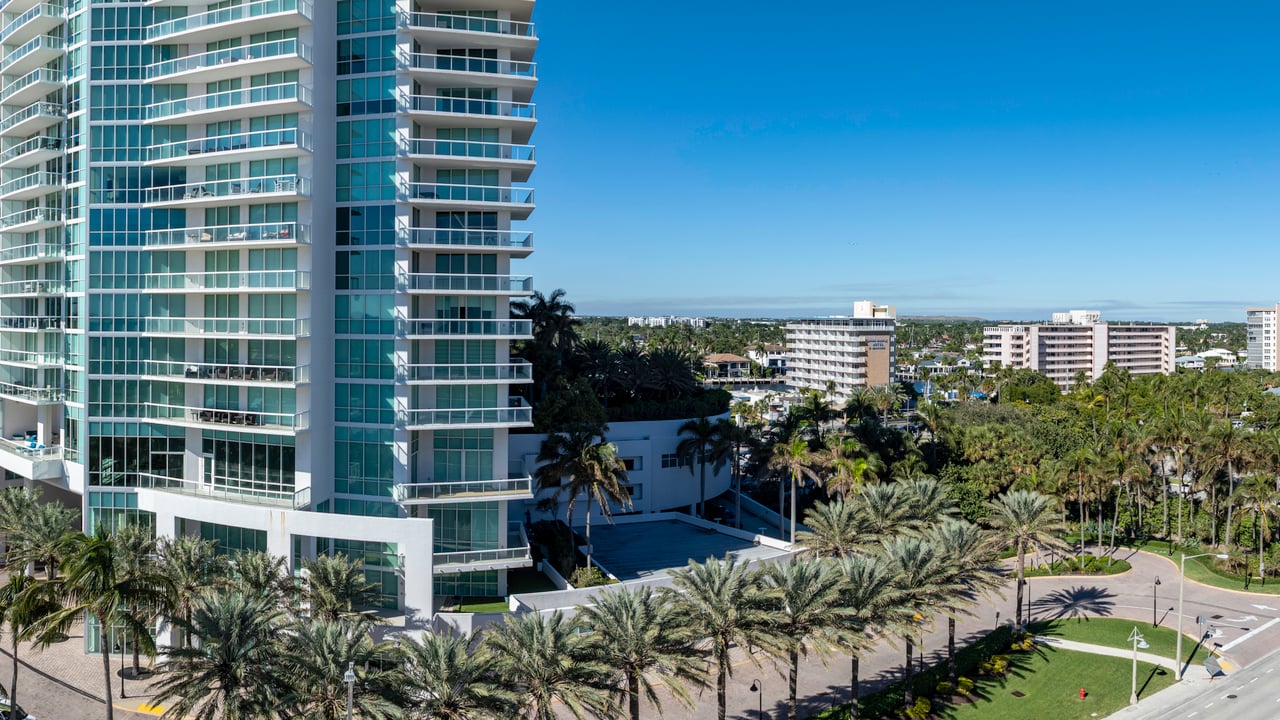 W Pompano Beach Hotel & Residences