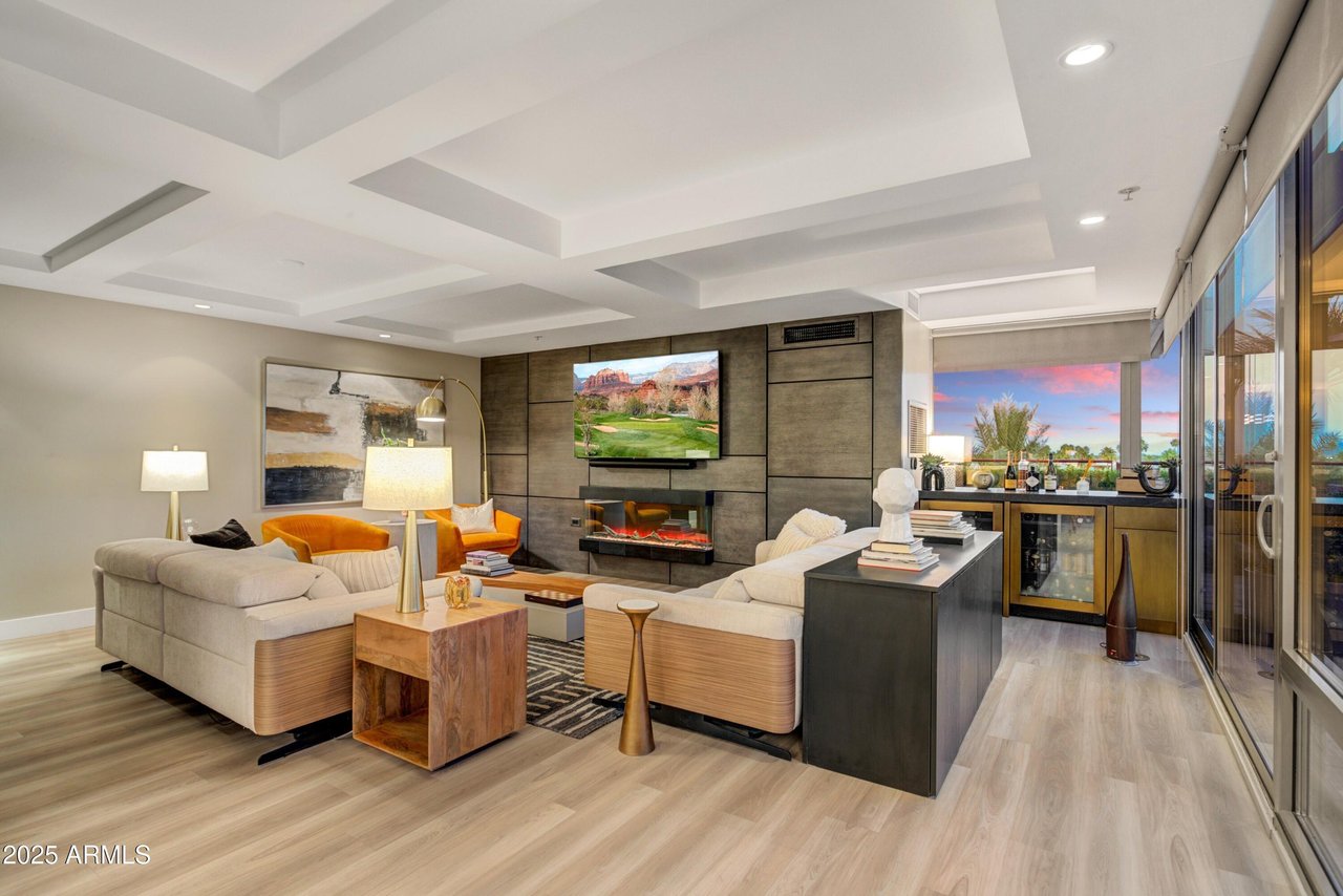 7167 E Rancho Vista Dr #5001