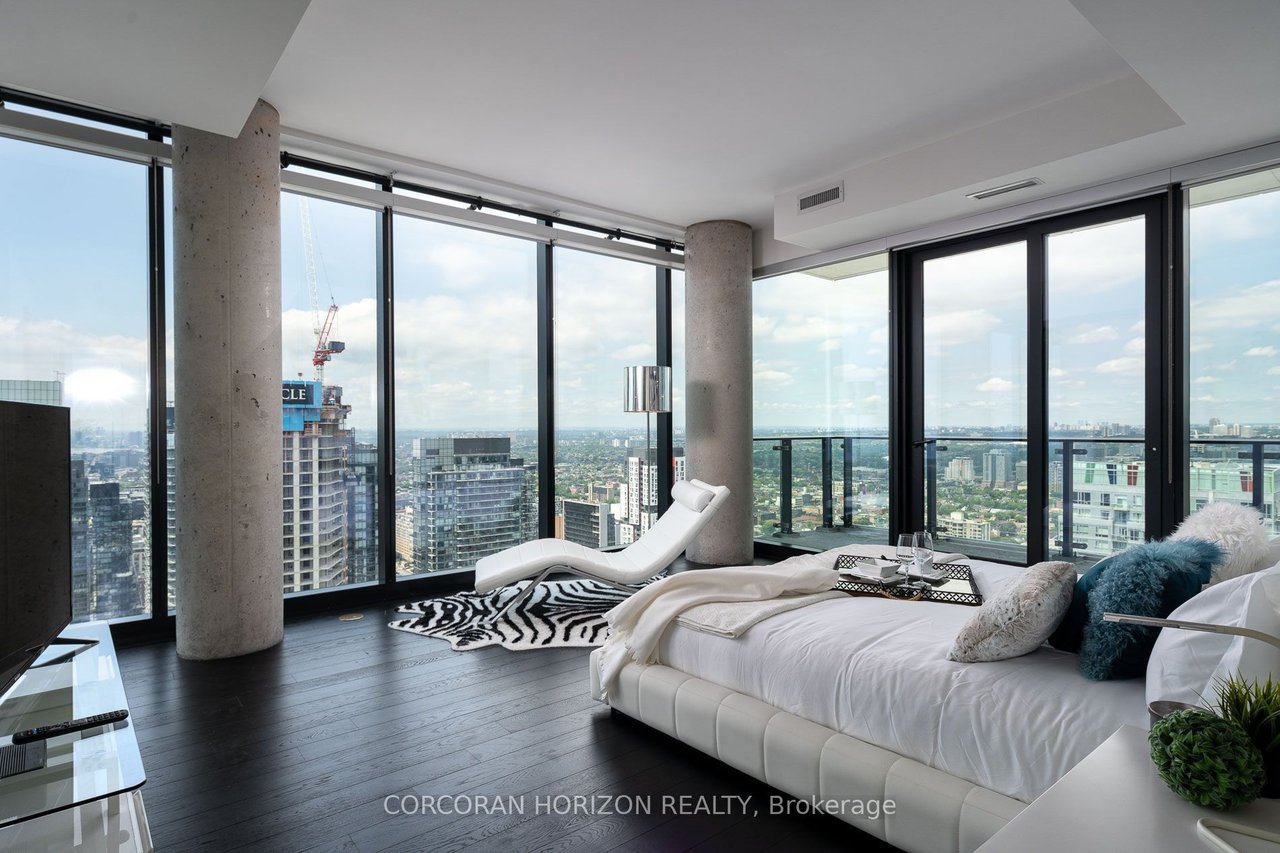 PENTHOUSE PERFECTION ON THEATRE ROW