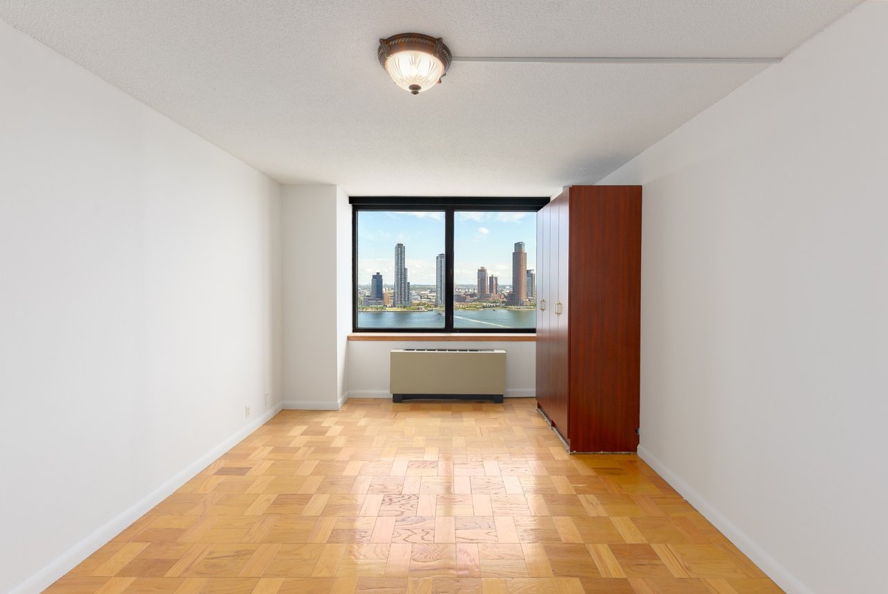 415 E. 37 St. #24B
