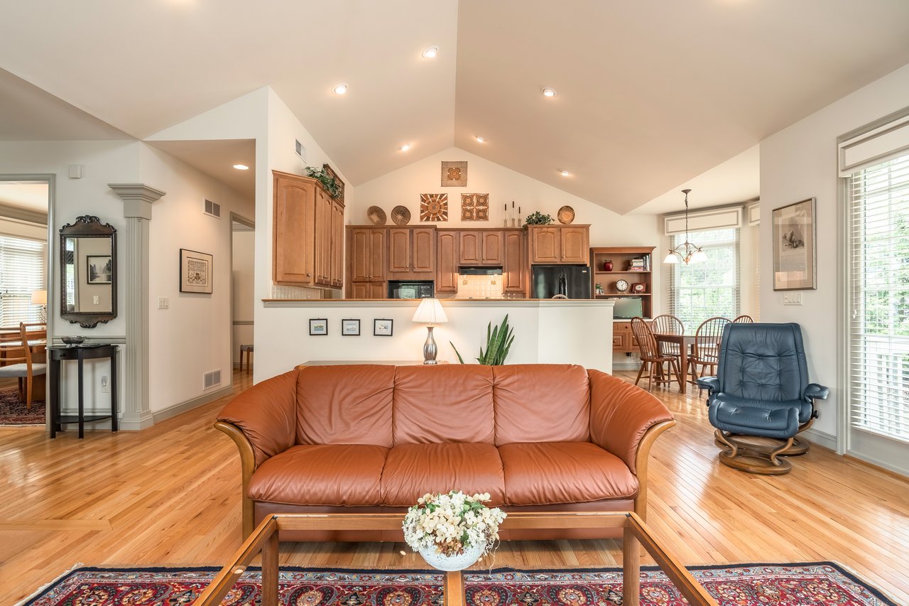 5799 Sabrina Circle