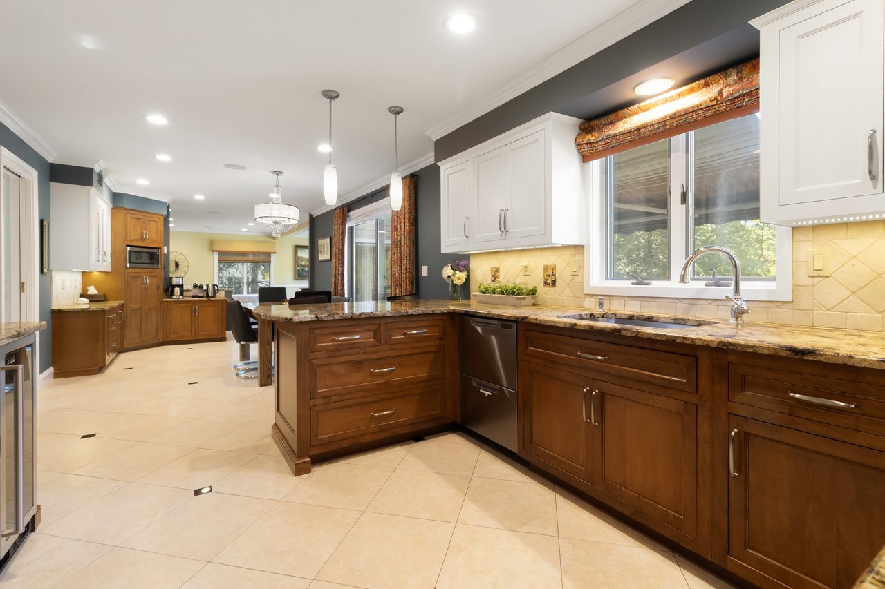 12 Logging Road