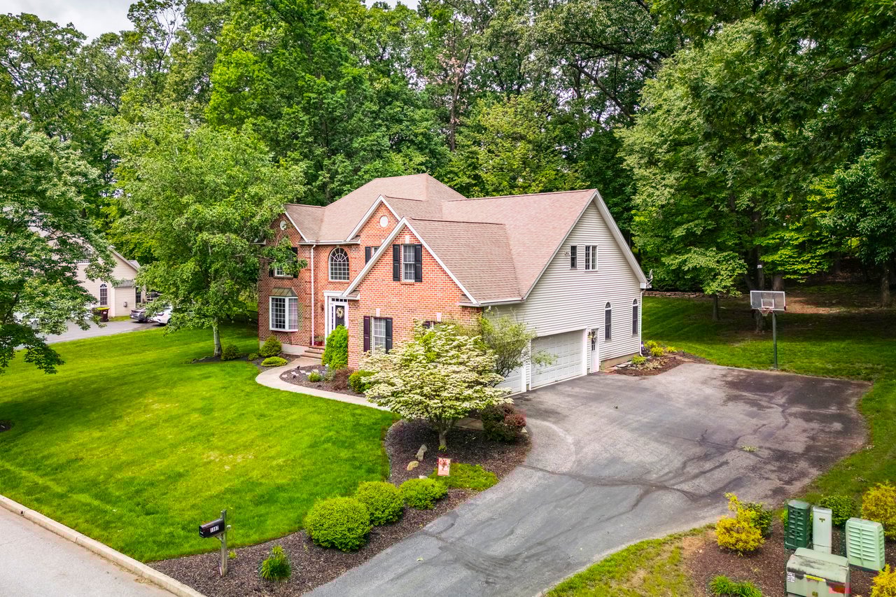 1597 Woodfield Drive
