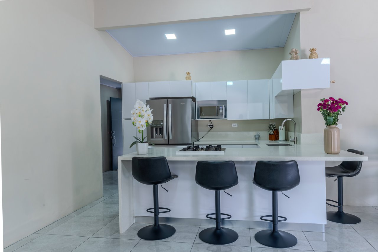 Spacius Home in Pérez Zeledón | 3 bedrooms, 3 Bathrooms 