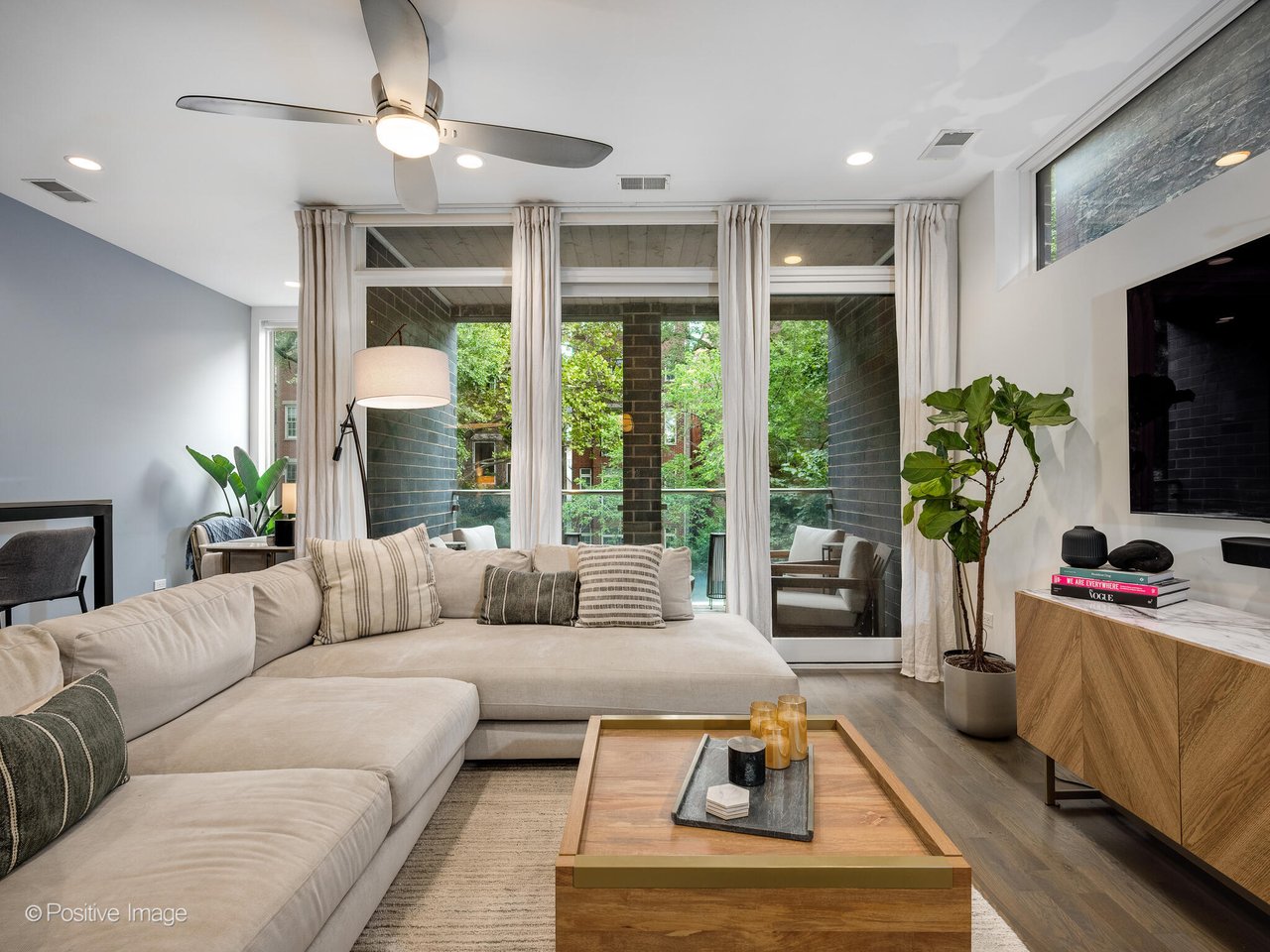 3508 N Reta Ave Unit 201
