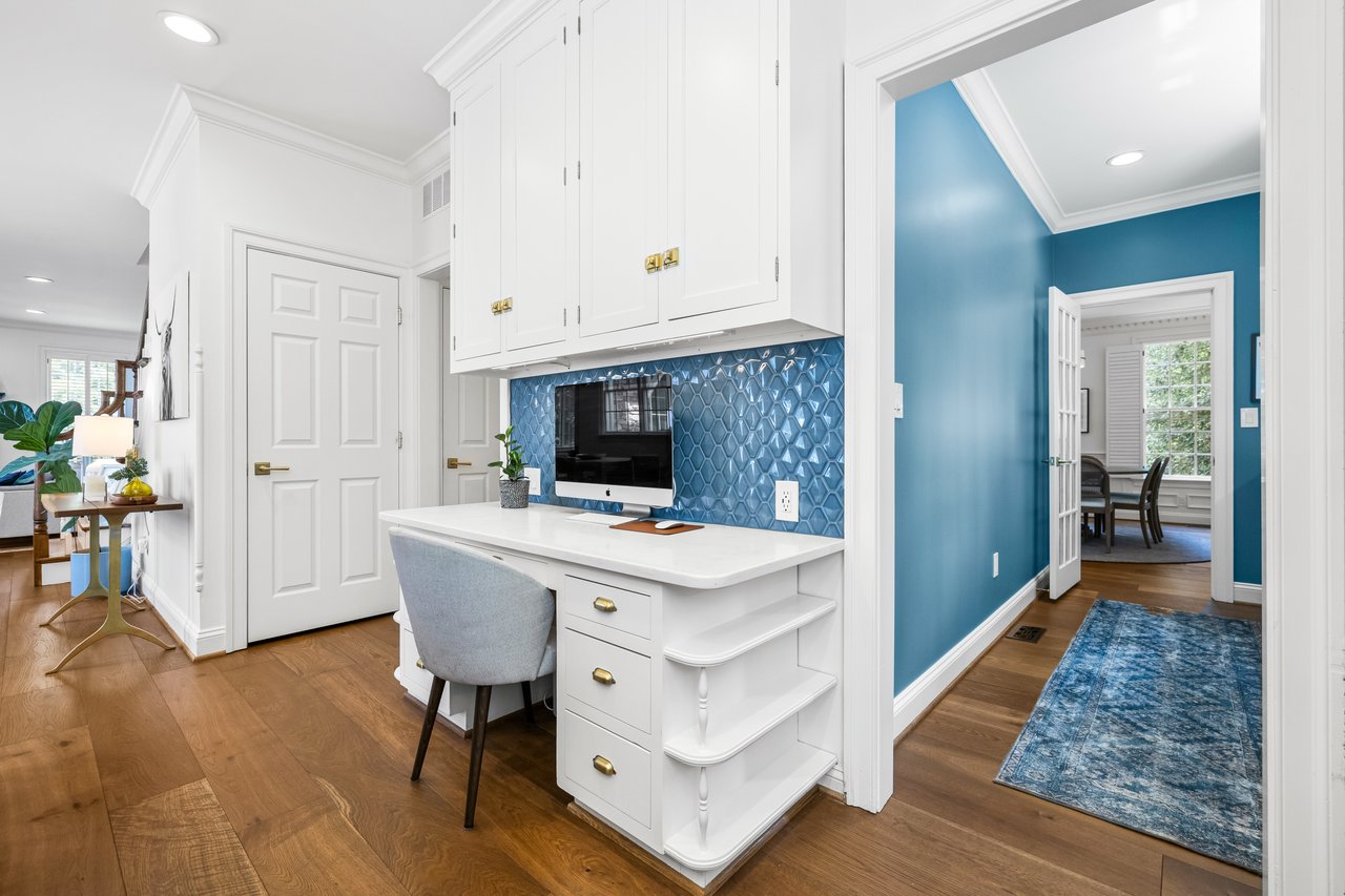 Waterford Colonial