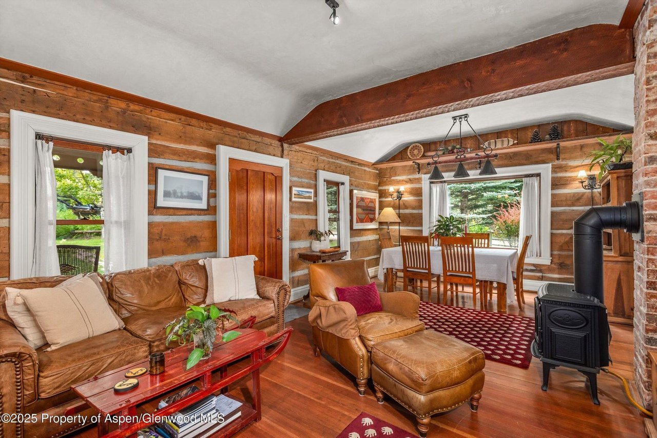 1625 Prince Creek Rd