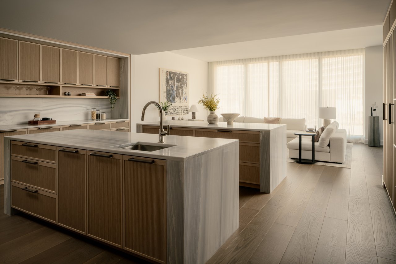 9900 S. Santa Monica Boulevard, No. 3A