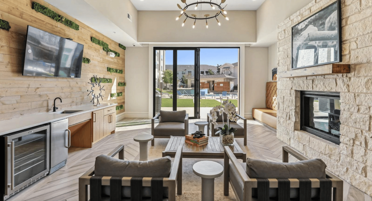 Now Offering 8 Weeks Free! Plus $250 gift card on a 15+ month lease! Lease today and get waived app/admin fees!