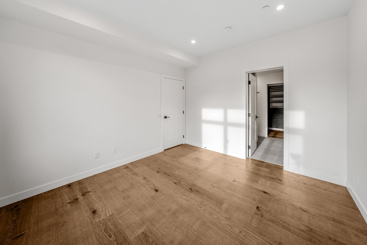 204 - 10 Cascade Ridge