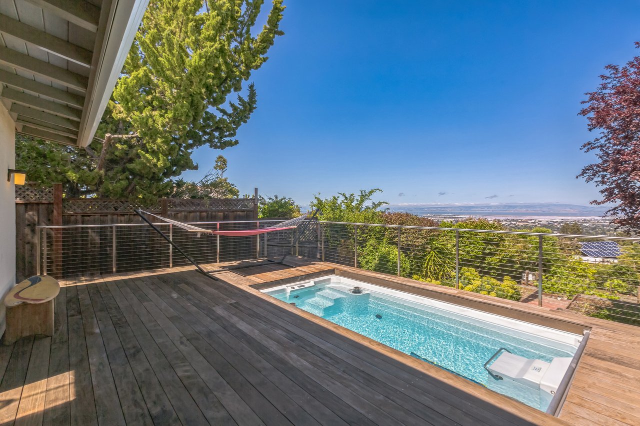 777 Bayview Way