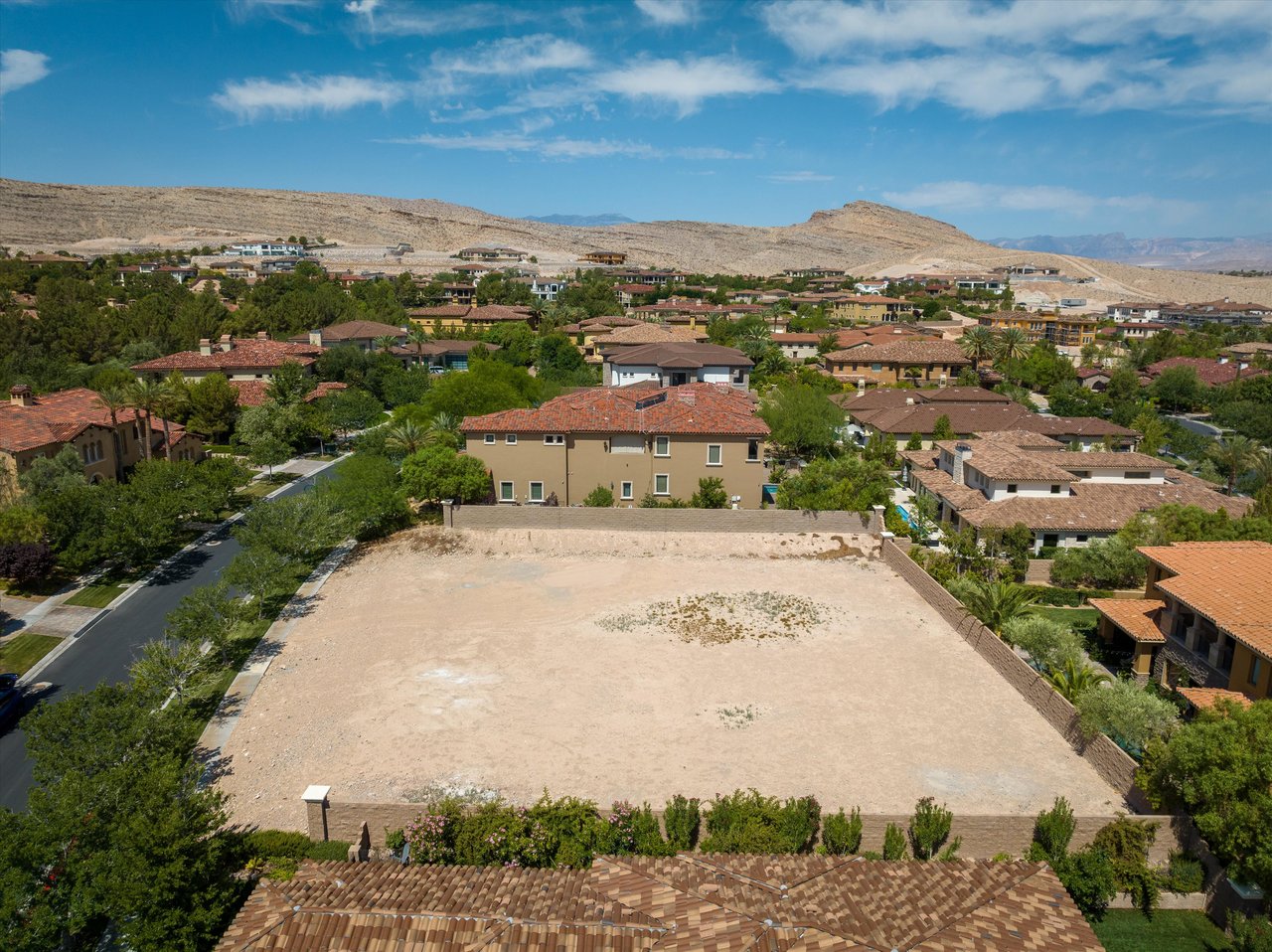 28 Vintage Canyon Street