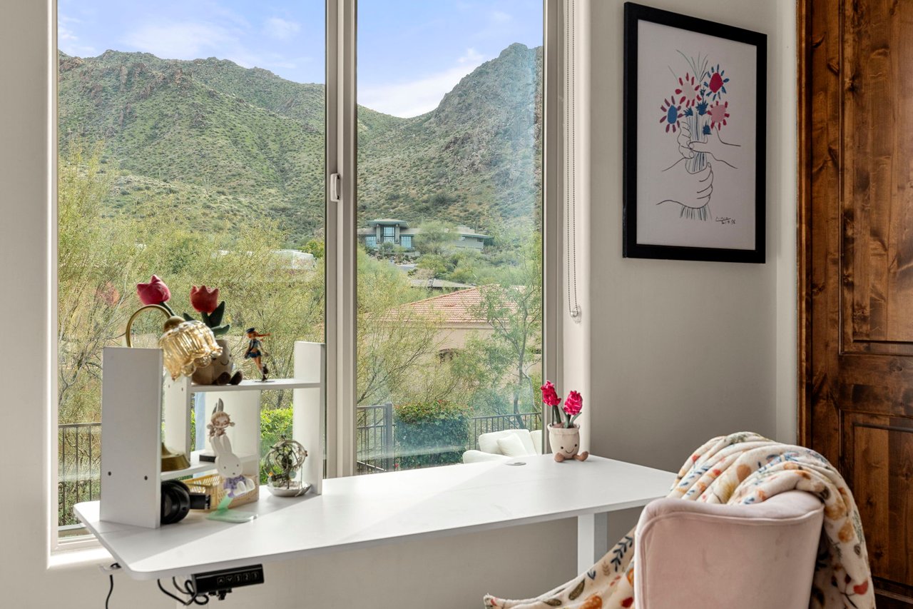 11923 E CASITAS DEL RIO Drive